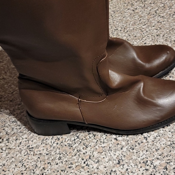 Brown over the knee Boots - Picture 3 of 7